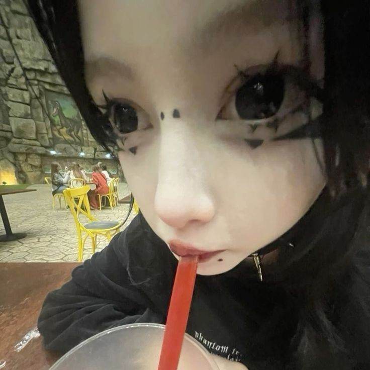 ваша подружка:3