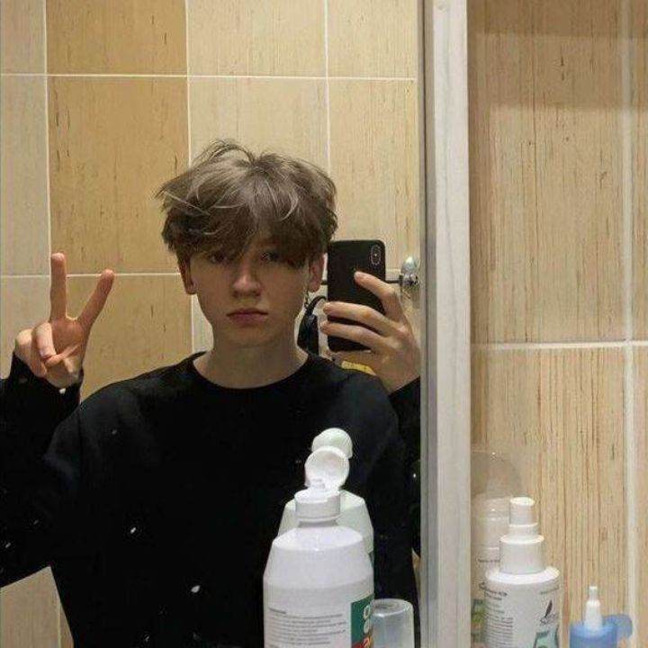 король школы —Амирчик