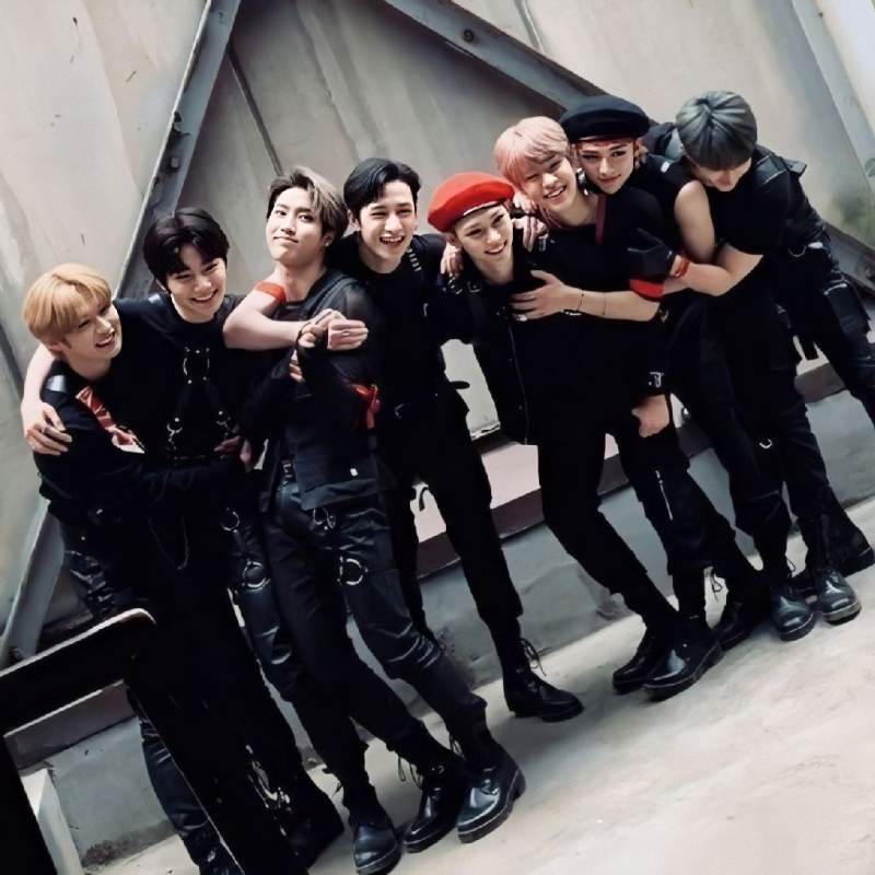 Stray kids's manager!