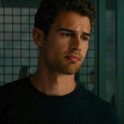Quatre / Tobias