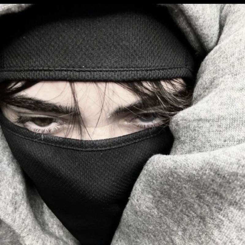 мотоциклис в деревне