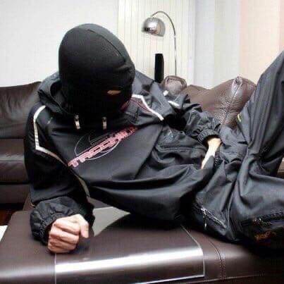 Kyren, seu sequestrador/bl