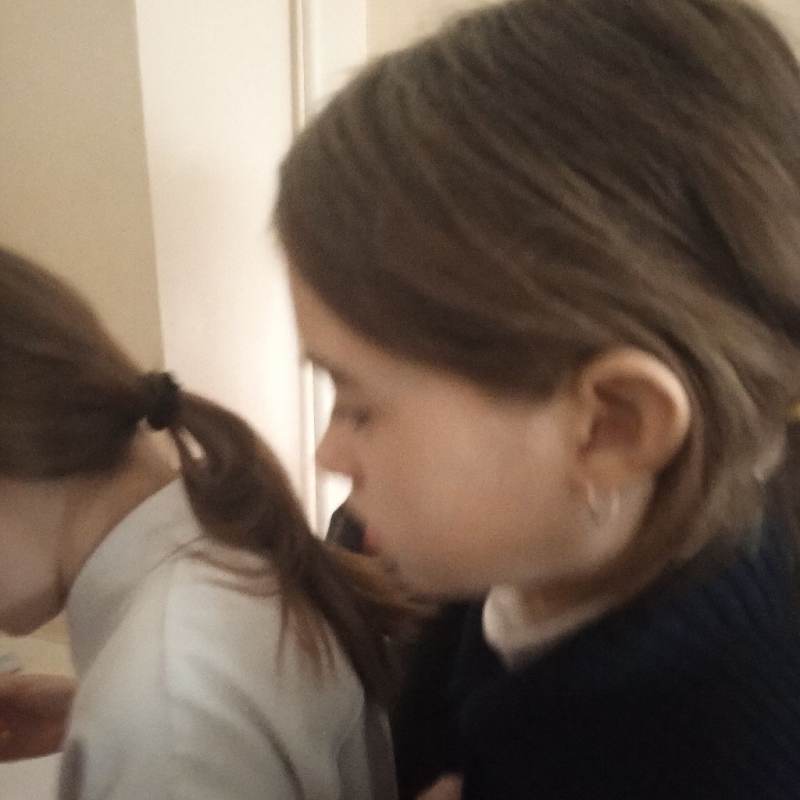 с пипиской(на самом деле без)