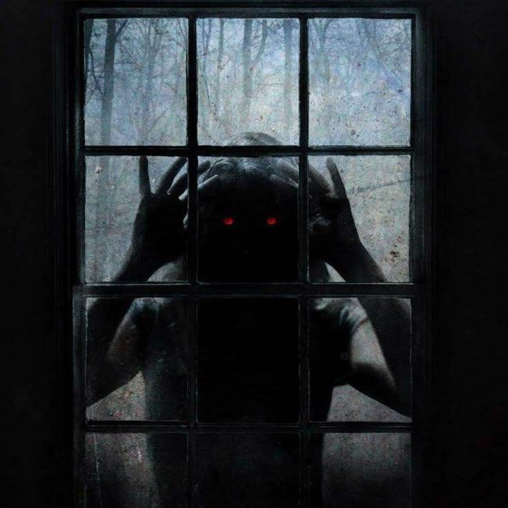 Монстр за окном.