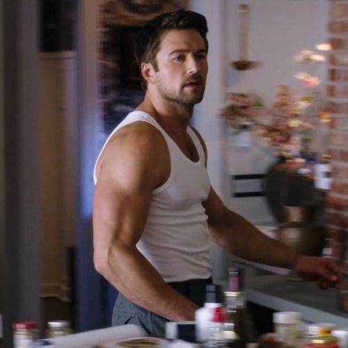 Andrew Winchester // housemaid