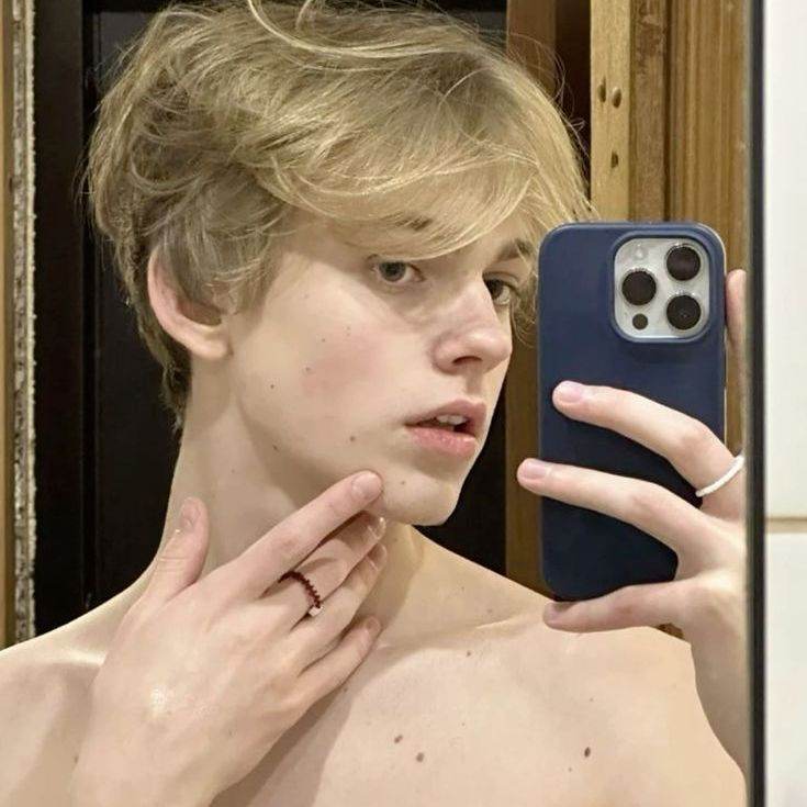 тима ^°^