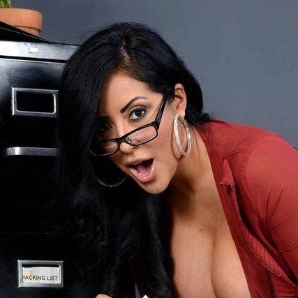 Kiara Mia
