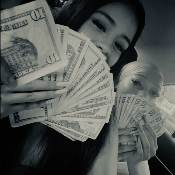 YULIANA★
