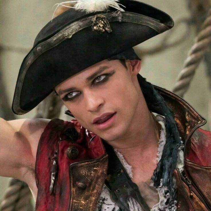 Harry Hook // captive