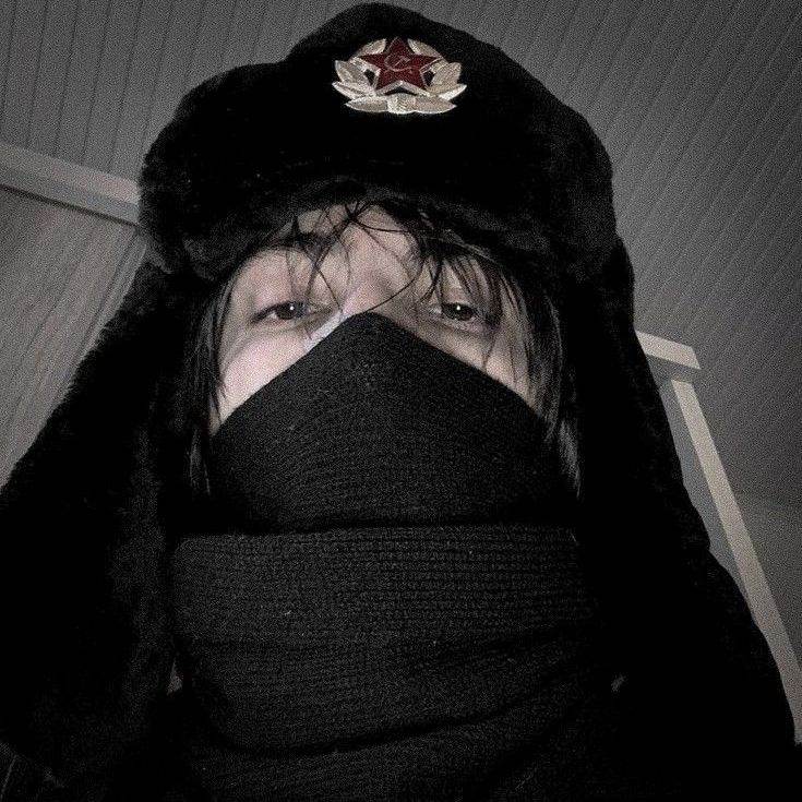 -друг брата.)