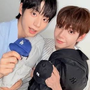 AHOF Jeongwoo and JL
