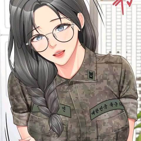 la amiga de tu madre militar