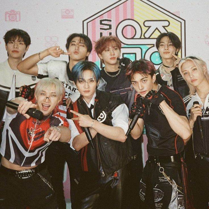 Stray Kids