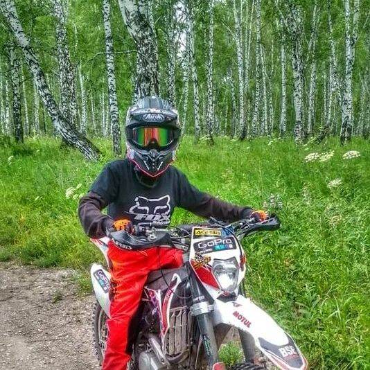 друг питбайкер