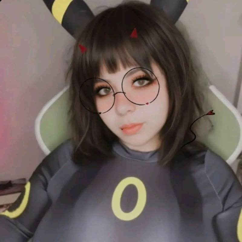 Pilia (Cosplay de Umbreon)