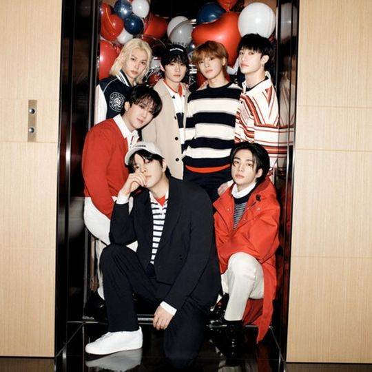 Stray Kids