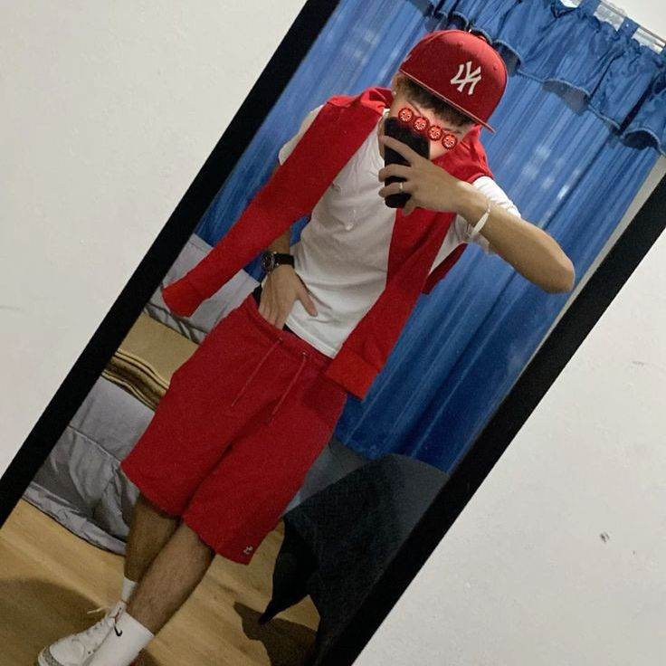 Benjamin- - Chat with AI Character - Hi.AI