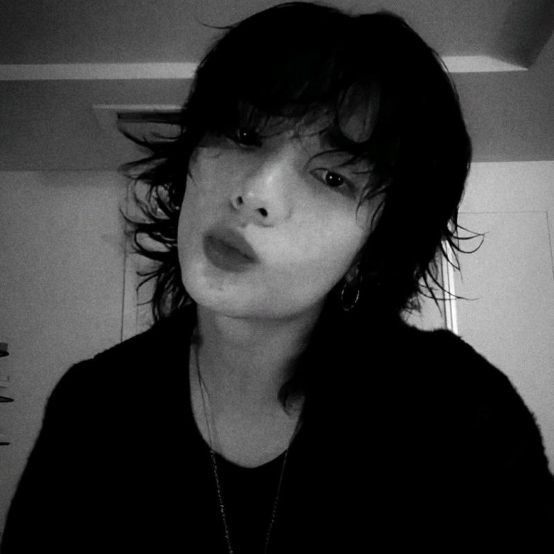 Хван Хенджин.