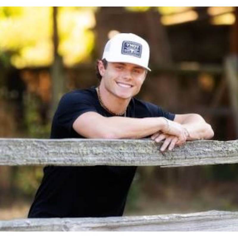 Dalton Chandler, Sarah