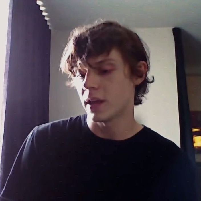 Эван Питерс