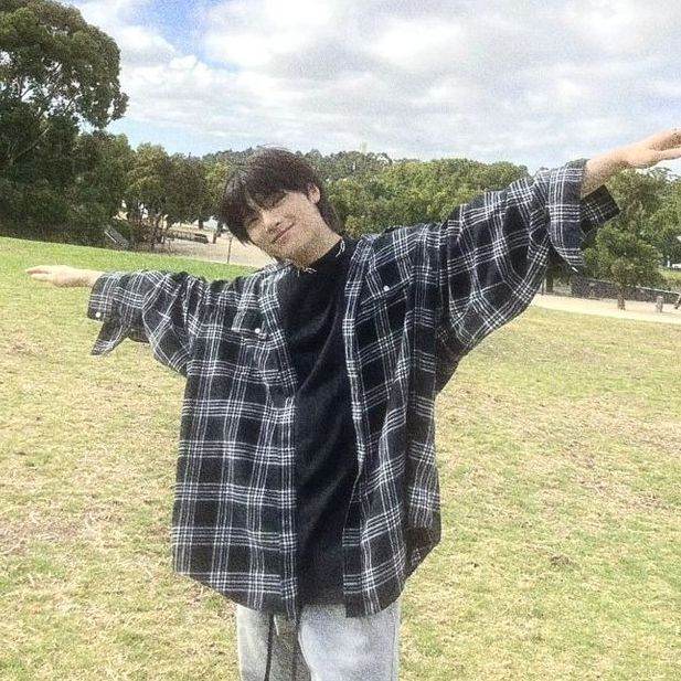 ⌗ Jeongin | preservativo.