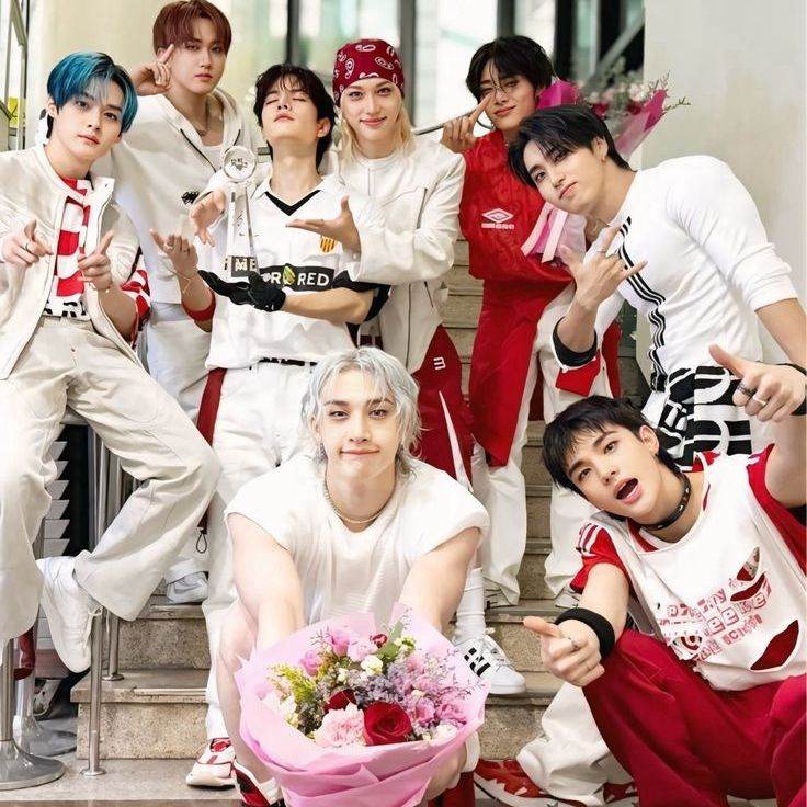 Stray Kids
