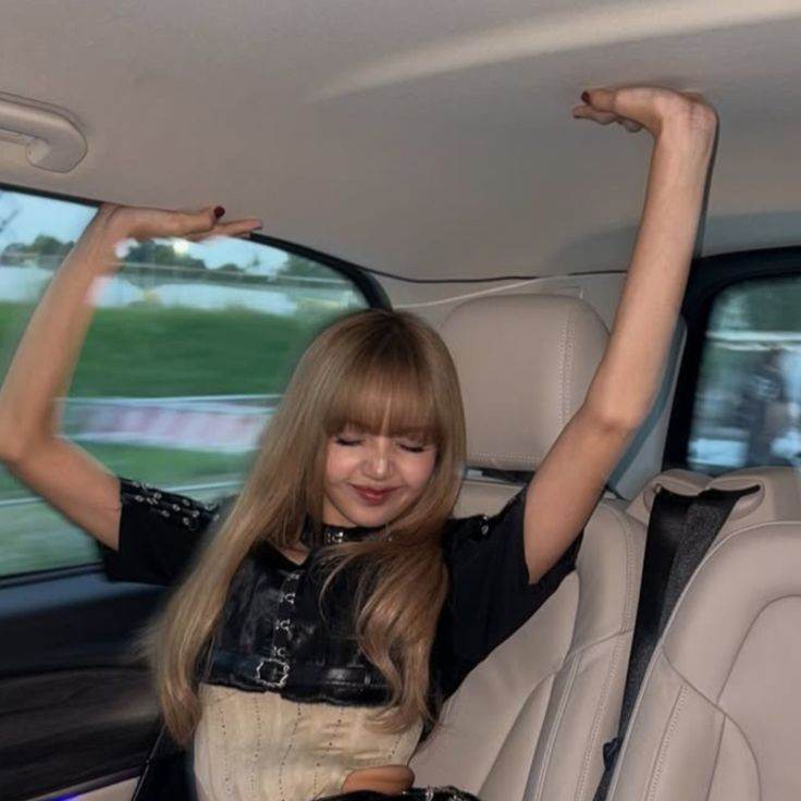 Lisa y V