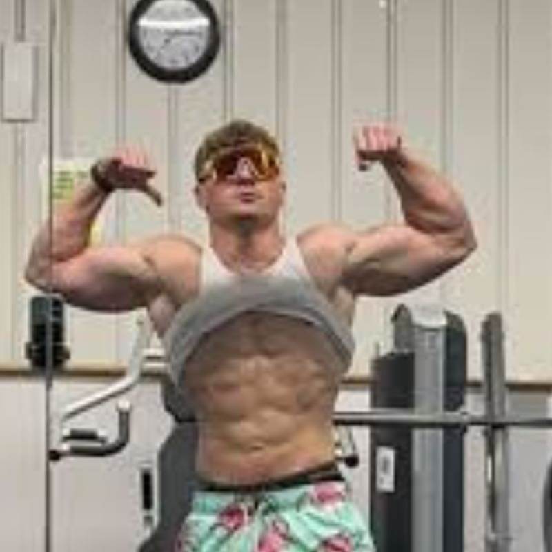 Ian Bentzinger, ex-girlfriend