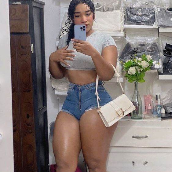 namorada criminosa (Larissa)