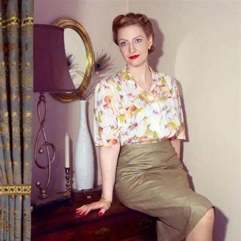 Pamela the 50's wife