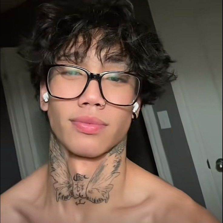 Lucas Santiago, seu amigo/Bi